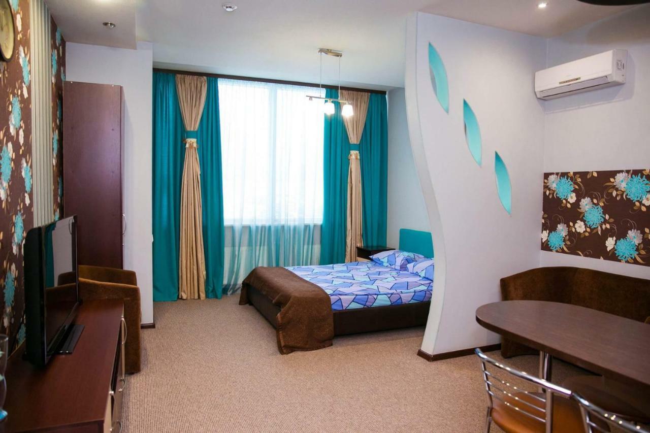 Siesta Hotel Kharkiv Exterior photo